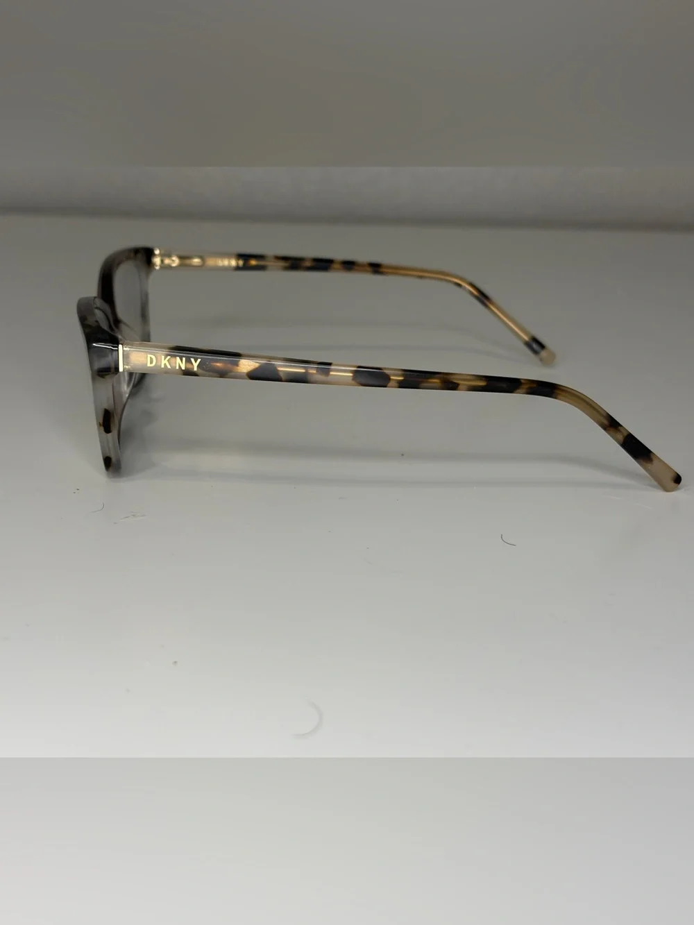 Pre-loved DKNY Gray Tortoiseshell Square  Frames